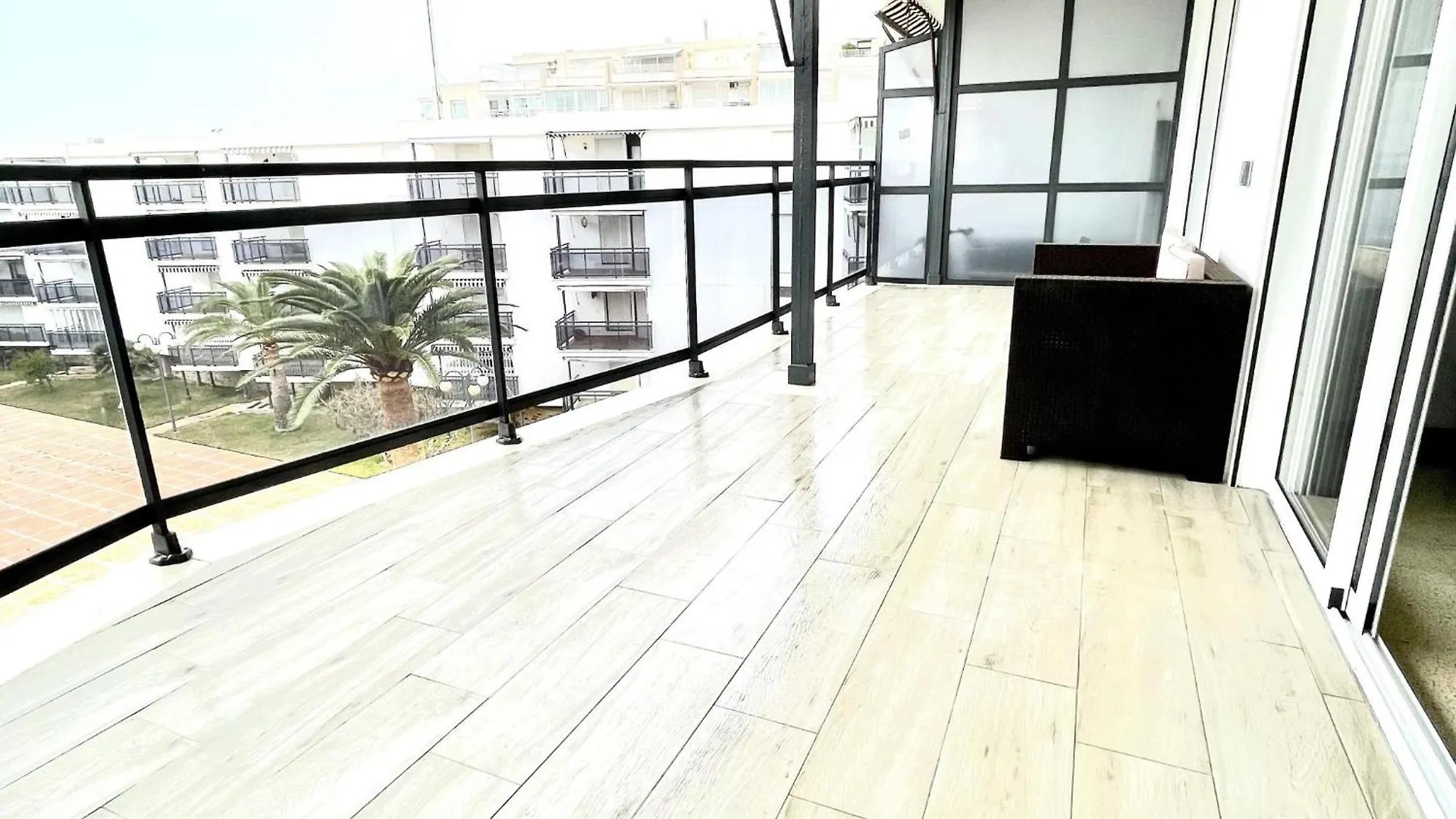 Apartbeach Capri Front Beach Clima Y Wifi Salou Spanje